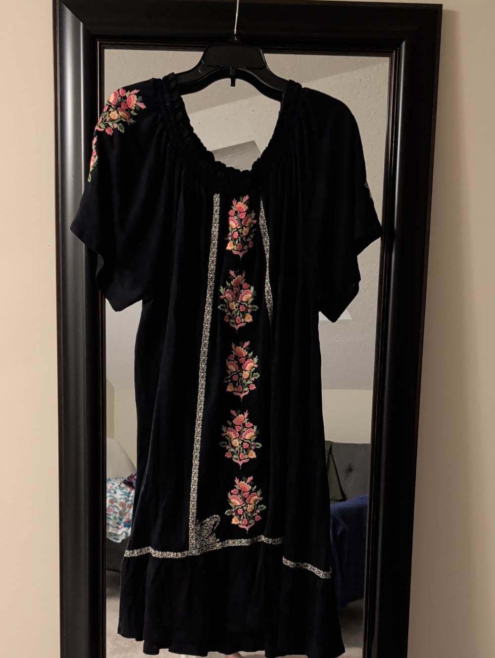 Sundance 100% Linen Navy Short-Sleeve Boho Embroidered Floral Dress